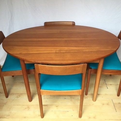 Oval Extending Dining Tables And Chairs (Photo 18 of 20)