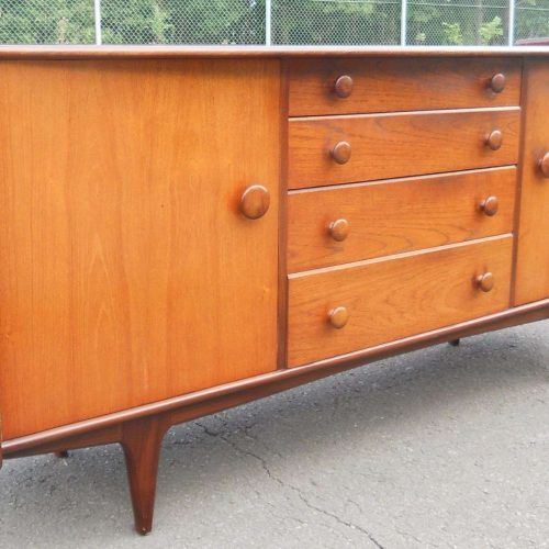 A Younger Sideboards (Photo 9 of 20)