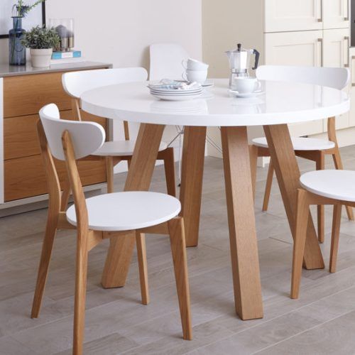 Round Oak Dining Tables And Chairs (Photo 10 of 20)