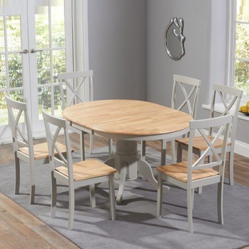 Round Oak Extendable Dining Tables And Chairs (Photo 16 of 20)