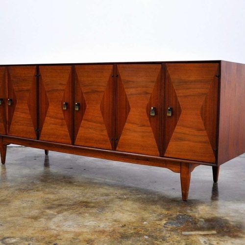Credenza Buffet Sideboards (Photo 5 of 20)