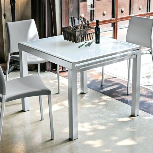Small Square Extending Dining Tables (Photo 1 of 20)