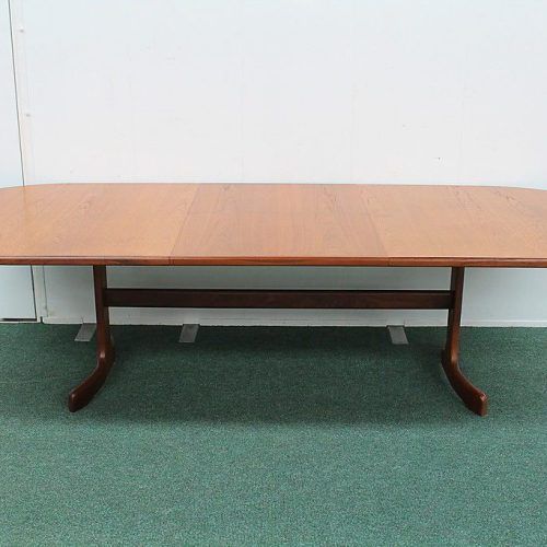 Extending Dining Table With 10 Seats (Photo 18 of 20)