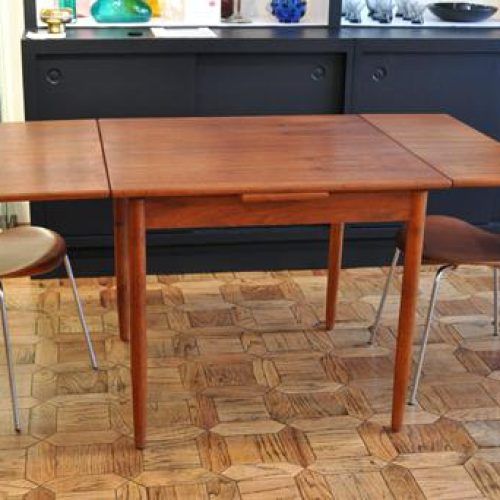 Small Square Extending Dining Tables (Photo 15 of 20)