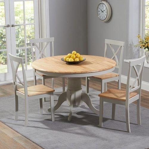 Round Oak Dining Tables And 4 Chairs (Photo 4 of 20)